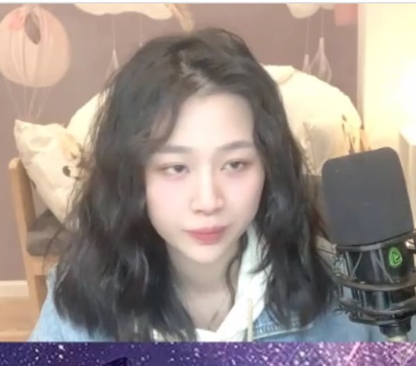 美女你谁？