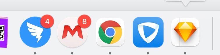 起初是一个，然后是两个，再然后是四个五个，直到所有图标都变成了圆角，恍然间发现这世间已是遍地红旗，没有人能再替我讲话了